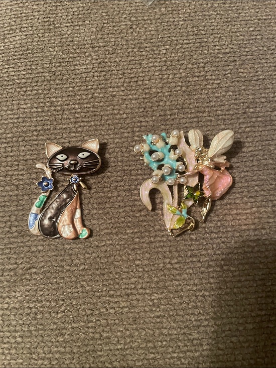 Jewelry - Brooch lot